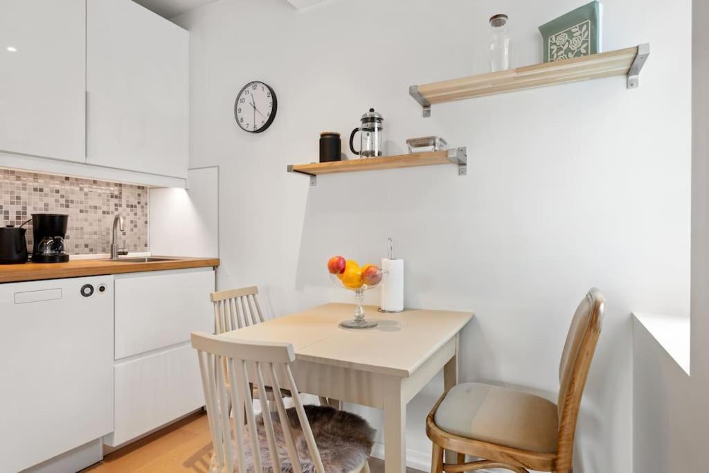 Апартаменты Central City Apt. Neighbor To Unesco Bryggen! Берген Экстерьер фото